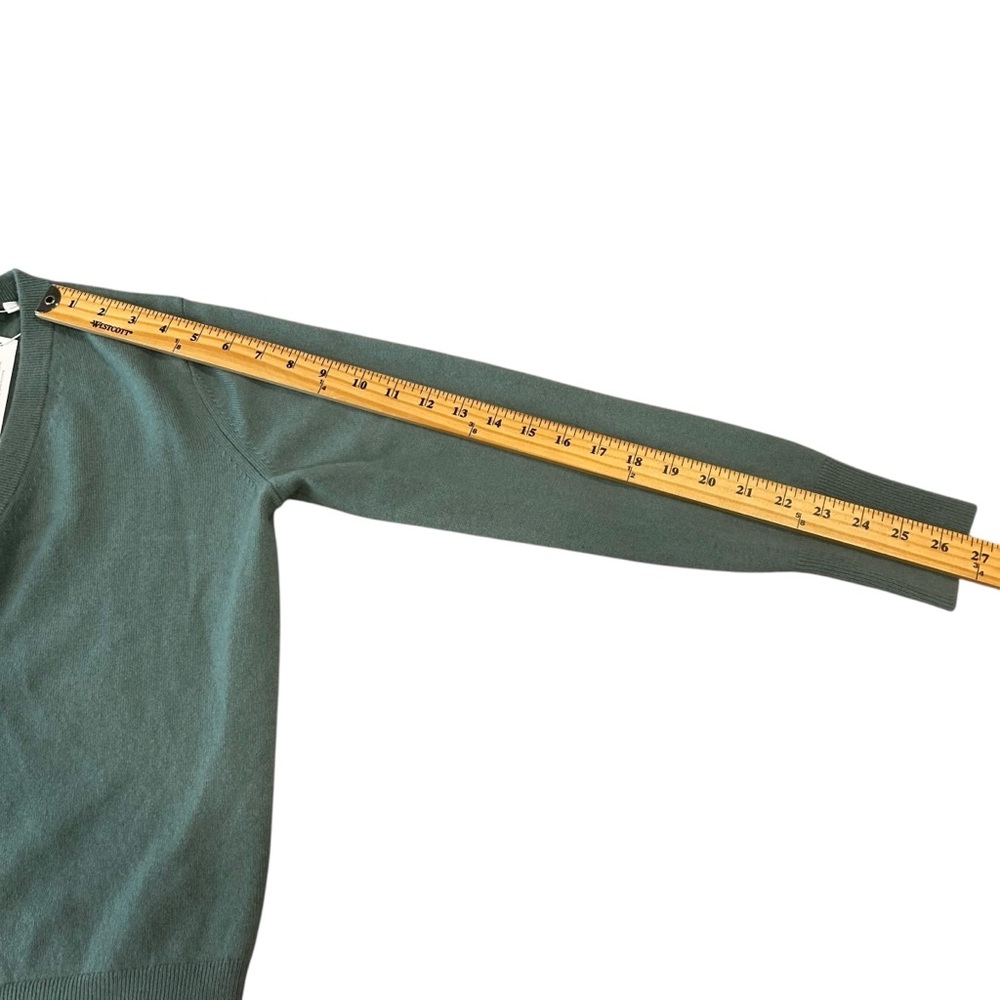 Vince sweater cashmere wool women’s size XS green v neck pullover soft luxury - Picture 10 of 16